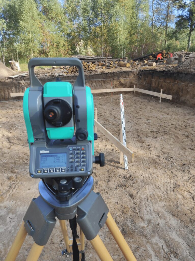 Tyczenie budynków i sieci uzbrojenia terenu w Lęborku